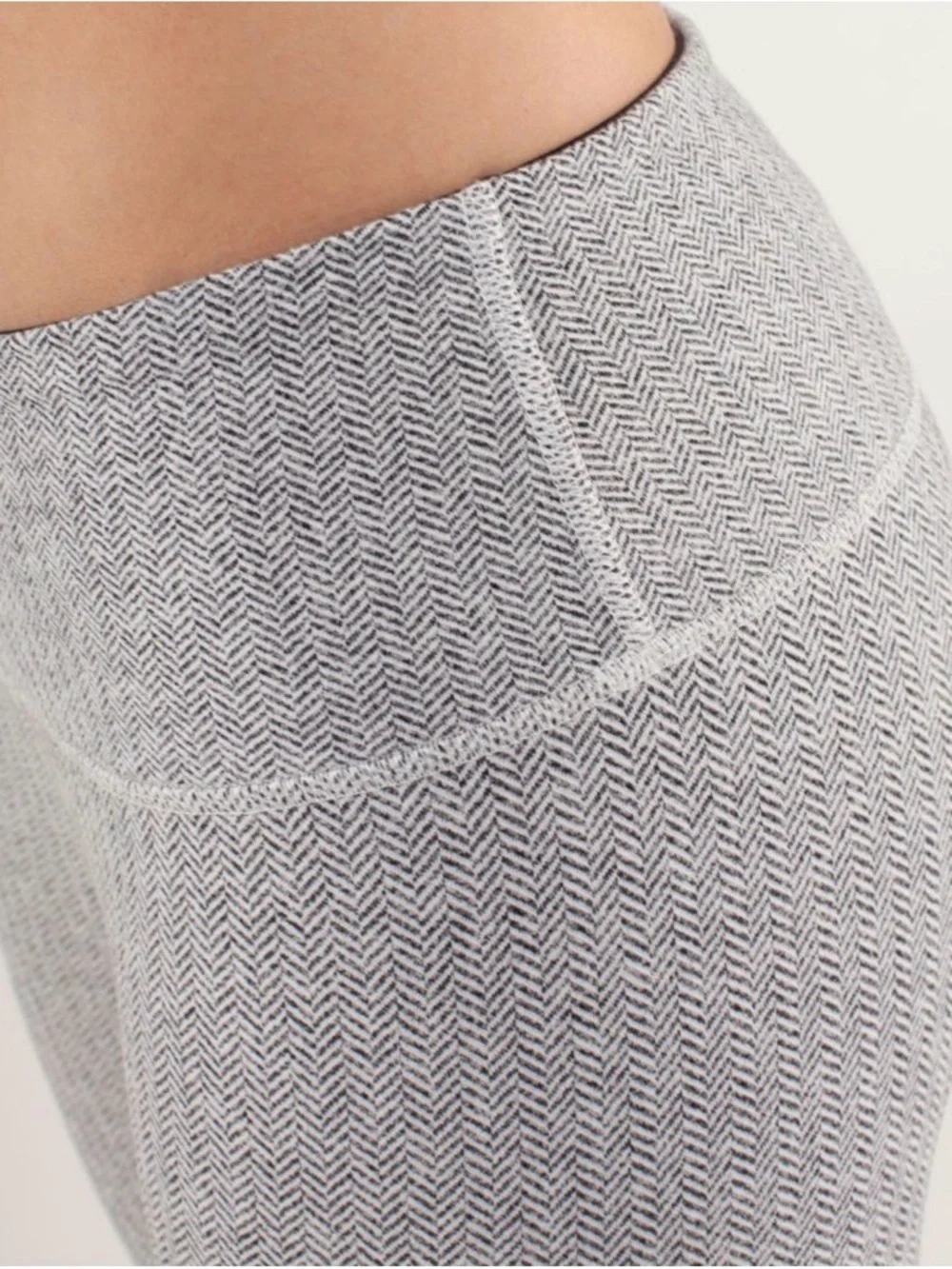 Lululemon Wunder Under Leggings ~ 4 ~ Herringbone White Black